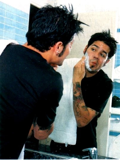 Adema - mark34[1].jpg